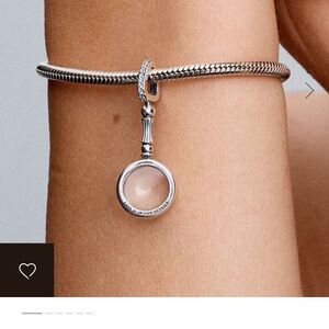 Pandora Charm (BNIB)
